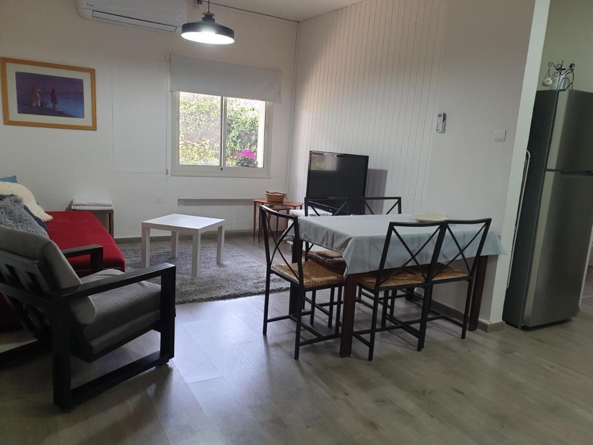 פינה חמה ברמה Appartement Ein Zivan Buitenkant foto